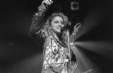 Madonna Live at concerts 1981 - 1999 Th_77858_Dyu_43_122_1008lo