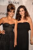 16/07/07 Prsentation de la nouvelle collection Mango - Page 2 Th_34703_penelope_cruz_18_122_235lo