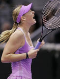 Maria Sharapova - Page 12 Th_29481_Maria_Sharapova_vs._Kim_Clijsters_WTA_Champs_2006_72_122_562lo