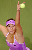 Maria Sharapova - Page 12 Th_29056_Maria_Sharapova_vs._Kim_Clijsters_WTA_Champs_2006_48_122_498lo
