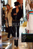 Victoria Beckham out shopping in LA (26.02.07) Th_12285_4_122_167lo