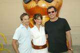 Jennifer Love Hewitt - Page 2 Th_62144_Jennifer_Love_Hewitt_-_Premiere_of_Garfield028_122_578lo