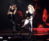 Madonna Live at concerts 1981 - 1999 Th_94767_4y54_122_802lo