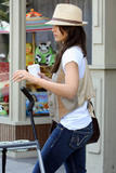 Photos candids - Page 12 Th_56252_jessica_alba_1050_122_814lo