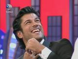 Burak zivit Beyaz Show Resimleri Th_53954_bscap077_122_1149lo