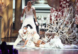 Lady Gaga - Sanguigna!! MTV Video Music Awards, 13set09 Th_44248_Gaga_006_122_125lo