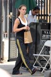 Jennifer Love Hewitt - Page 2 Th_54841_Preppie_Jennifer_Love_Hewitt_leaves_a_gym_in_Hollywood_04.21.09_624_122_102lo