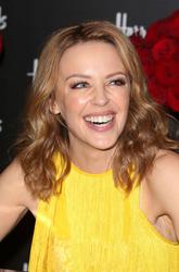 Kylie Minogue Th_289522944_8_122_450lo