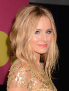 Kristen Bell Th_062221605_kristen_bell_2012_cmt_music_awards_10_122_129lo