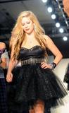 Avril Lavigne - Abbey Dawn Spring 2010 Fashion Show, New York, 14set09 Th_96803_AvrilAD018_122_64lo