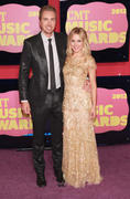 Kristen Bell Th_062463407_kristen_bell_2012_cmt_music_awards_48_122_78lo