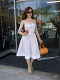 Andere News Th_97530_rose_mcgowan_out_shopping_in_white_dress_in_beverly_hills_04_122_1006lo