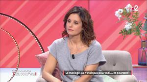 Faustine Bollaert - Mars 2018 Th_246192960_0328135820DVB_TFrance208_122_573lo