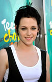 Kristen Stewart - Page 2 Th_88276_Kristen_Stewart_celebutopia_net_438_123_120lo