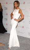 Victoria Beckham at Elton John's party 25.02.07 Th_01278_14_122_253lo