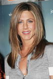 Jennifer Aniston - Page 3 Th_08499_janiston23