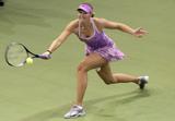 Maria Sharapova - Page 12 Th_28981_Maria_Sharapova_vs._Kim_Clijsters_WTA_Champs_2006_42_122_573lo