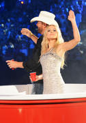 Kristen Bell Th_062573351_kristen_bell_2012_cmt_music_awards_64_122_448lo