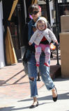 Jessica Alba Th_53522_C4E_Jessica_Alba_and_her_daughter_shopping_at_Bel_Bambini_in_West_Hollywood_CA_February_26_2009-10_122_583lo