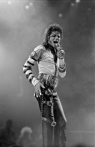 BAD TOUR VARIOUS  Th_20440_5u2r1y_122_540lo