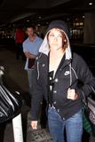 Kristen Stewart - Page 2 Th_44640_Kristen_Stewart_LAX_CU_ISA_04_122_890lo