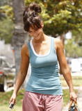 Jennifer Love Hewitt - Page 4 Th_16471_Preppie_Jennifer_Love_Hewitt_at_a_pilates_class_in_Toluca_Lake_50_122_73lo