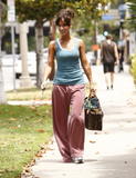 Jennifer Love Hewitt - Page 4 Th_15699_Preppie_Jennifer_Love_Hewitt_at_a_pilates_class_in_Toluca_Lake_46_122_487lo