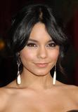 Vanessa Anne Hudgens Th_57961_Celebutopia-Vanessa_Hudgens_arrives_at_the_81st_Annual_Academy_Awards-30_123_578lo