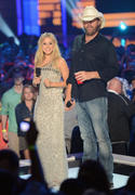 Kristen Bell Th_062642253_kristen_bell_2012_cmt_music_awards_72_122_507lo