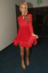 Paris Hilton - 40th annual People's Choice Awards, Los Angel Th_265919687_06_122_22lo