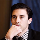 Milo Ventimiglia Th_40786_milo_2_122_565lo