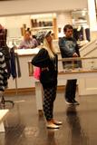 Christina Aguilera - Page 2 Th_44755_celebs4ever_Christina_Aguilera_Candids_Shopping_in_Hollywood_October_4th_2008_0061_122_1040lo