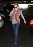 Hilary Duff Th_45835_celebs4ever_Hilary_Duff_Candids_in_Los_Angeles_October_11th_2008_021_122_1142lo