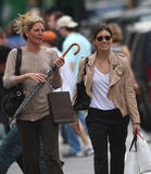 Jessica Biel - Page 2 Th_03328_Preppie_Jessica_Biel_shopping_in_SoHo_05.09.09_335_122_1084lo