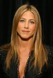 Jennifer Aniston - Page 4 Th_45330_Jennifer_Aniston_12_122_429lo