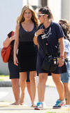 Jennifer Aniston - Short/Shorts, The Bounty Set, 26agosto09 Th_28985_j5_122_1103lo