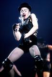 Madonna Live at concerts 1981 - 1999 Th_96519_7117E1_122_962lo