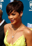 Rihanna - 2008 BET Awards,24.06.08. Th_52551_Celebutopia-Rihanna_arrives_at_the_2008_BET_Awards-13_122_929lo