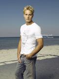 Photos de Justin Hartley Th_84831_aqua55_122_769lo