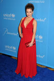 Alyssa Milano - Page 3 Th_44124_celebrity-paradise.com_Alyssa_Milano_Unicef_Ball_0008_123_117lo