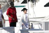 New pictures 3 - Page 14 Th_19210_celebutopia_Eva_longoria_and_Tony_Parker_on_boat_170208_03_122_465lo