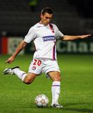 Olympique Lyonnais - Glascow Rangers Th_21872_20071003_00_gyi0050785236_122_600lo