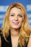 Blake Lively Th_04235_Celebutopia-Blake_Lively-The_Private_Lives_of_Pippa_Lee_press_conference_at_the_59th_Berlin_Film_Festival-02_122_64lo