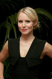 Kristen Bell - In Mini, 'Couples Retreat' Premiere, Sydney, 01ott09 Th_25396_022_122_855lo