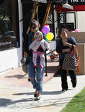 Jessica Alba Th_53544_C4E_Jessica_Alba_and_her_daughter_shopping_at_Bel_Bambini_in_West_Hollywood_CA_February_26_2009-12_122_178lo