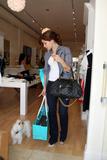 Shopping at Switch Th_49244_Sophia_Bush_Store_3_122_508lo