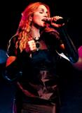 Madonna Live at concerts 1981 - 1999 Th_60525_06qm4_122_587lo