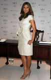 Eva Mendes Th_47184_Celebutopia-Eva_Mendes-Launch_of_her_home_decor_line_Vida-09_122_223lo