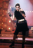 Madonna Live at concerts 1981 - 1999 Th_72890_287E82_122_699lo