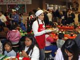 Events von 2008 Th_61151_Alyssa_Milano_serves_food_at_the_Los_Angeles_Mission_CU_ISA_01_122_735lo